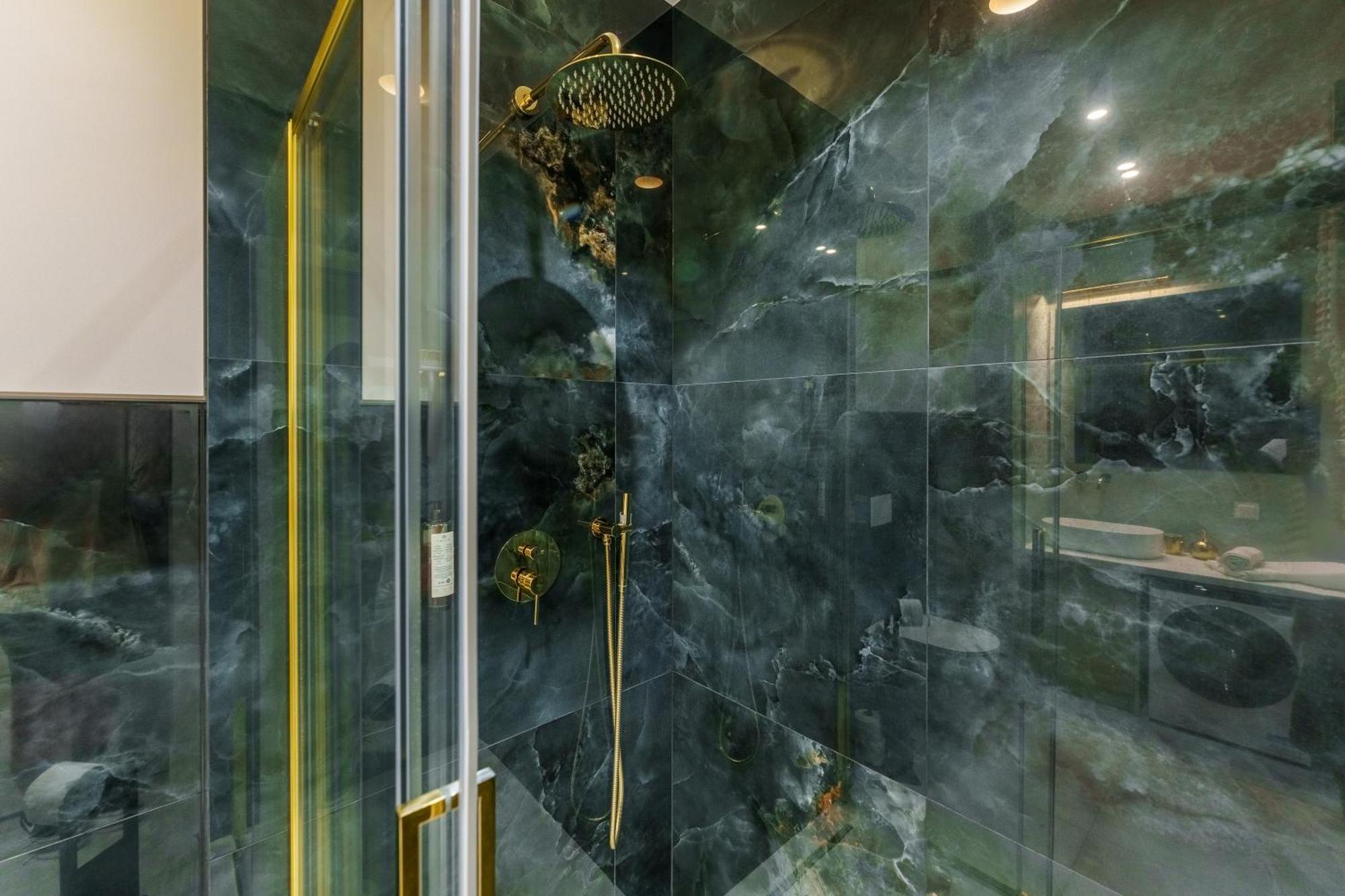 Apartament Delux Kasprowicza 20C Prywatny Parking Basen Sauna Oraz Silownia W Cenie Kolobrzeg Bagian luar foto