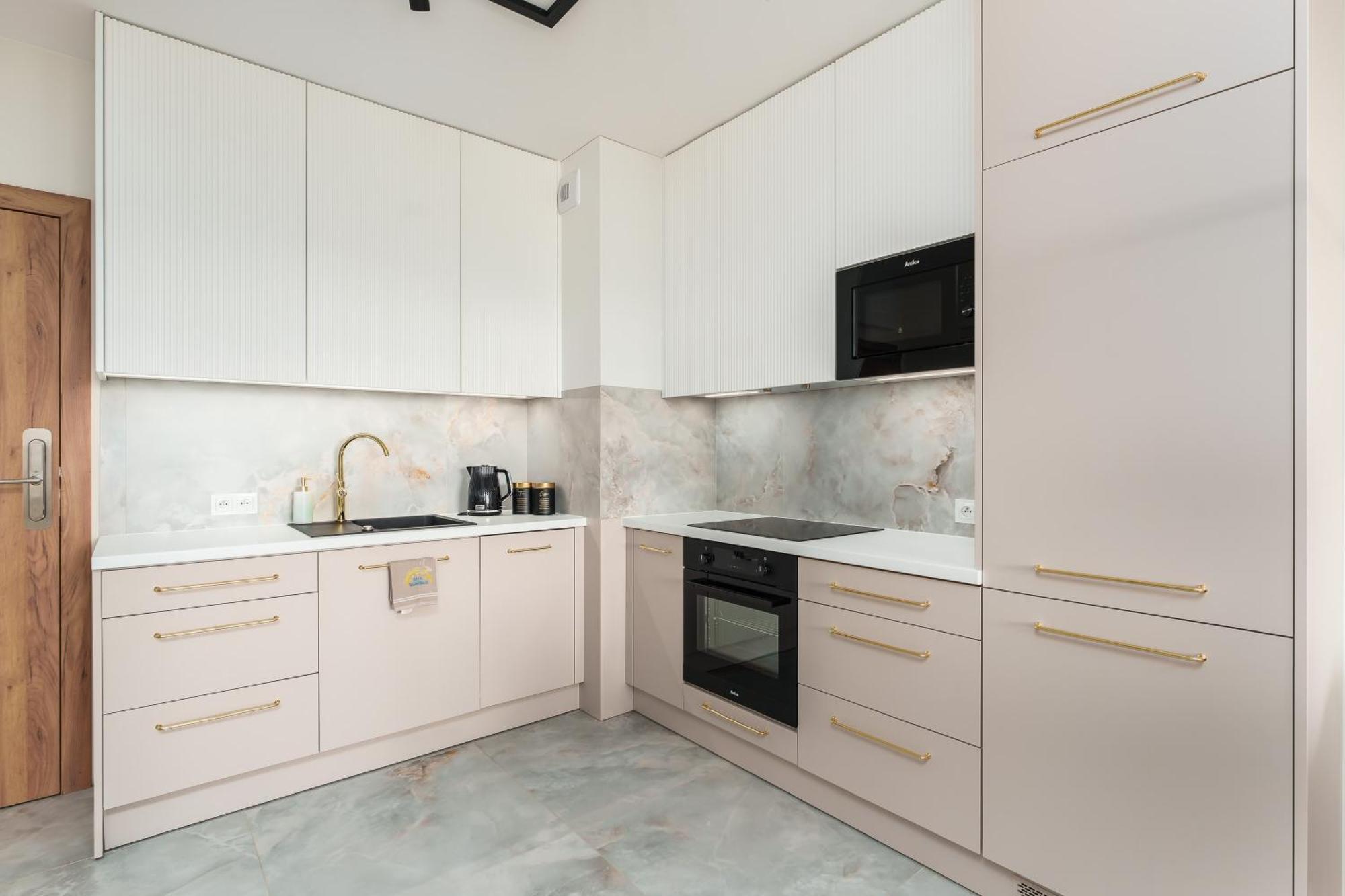 Apartament Delux Kasprowicza 20C Prywatny Parking Basen Sauna Oraz Silownia W Cenie Kolobrzeg Bagian luar foto