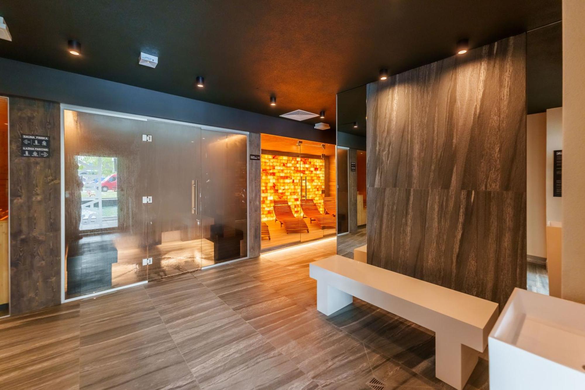 Apartament Delux Kasprowicza 20C Prywatny Parking Basen Sauna Oraz Silownia W Cenie Kolobrzeg Bagian luar foto